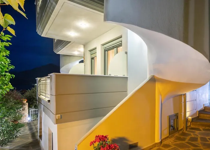 Exadas خْريسيا أموذيا