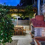 Exadas * 크리시 아모우디아