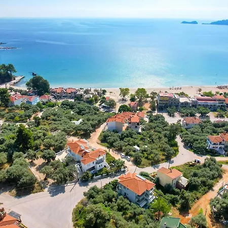 Exadas * Chrisi Ammoudia