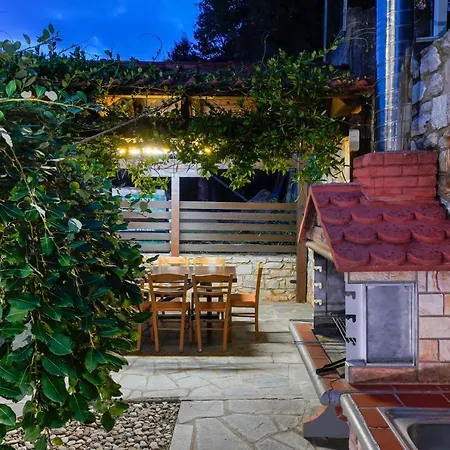 Exadas * Chrisi Ammoudia